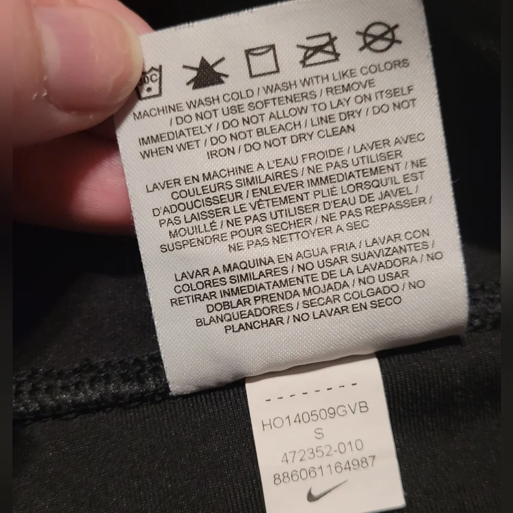 Nike Black Dri Fit Slimming Capri Athletic Yoga Pants Size Small Women